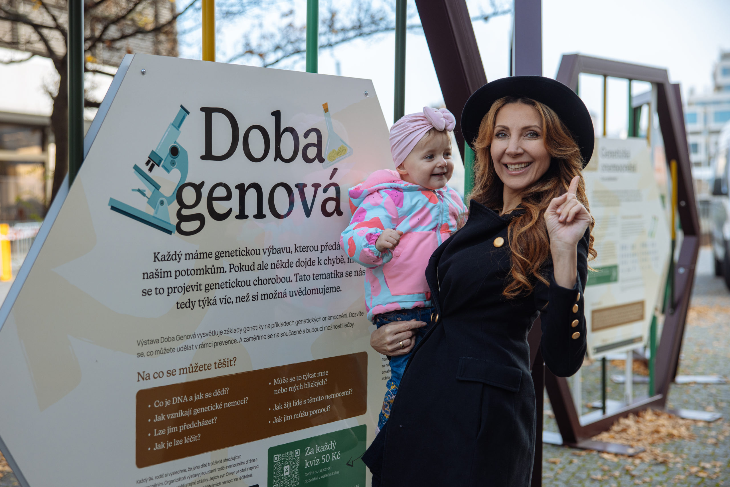 Výstava „Doba genová“ v Praze odhalí tajemství genetiky a vyzývá k podpoře dokončení léku na Angelmanův syndrom